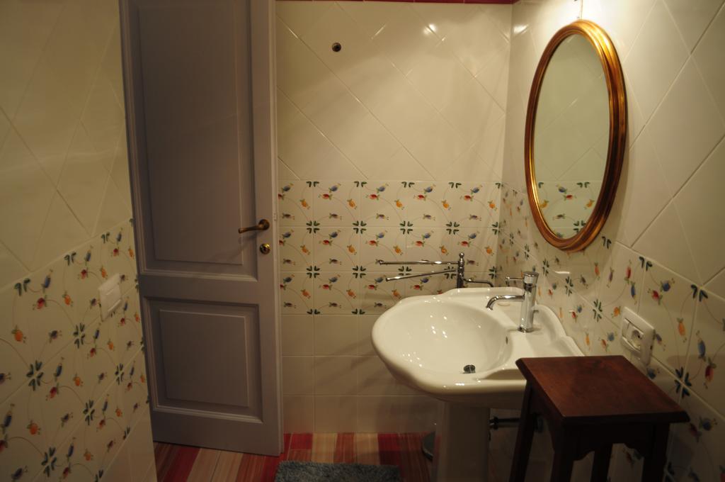 Oberdan Ospitalita' Bed & Breakfast Тоди Екстериор снимка